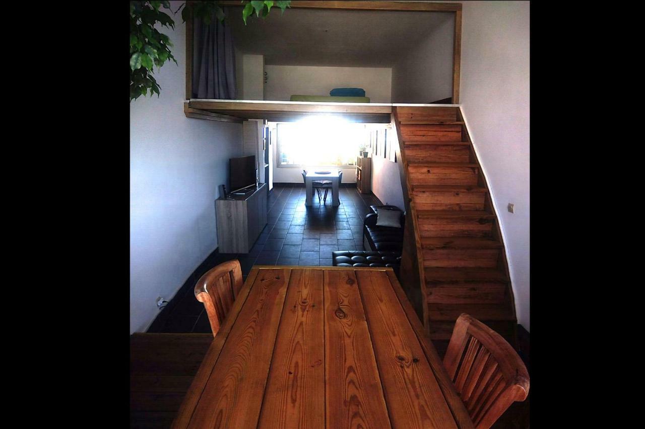 Апартаменти Loft Mezzanine Verriere Avec Vue Сен-Дені Екстер'єр фото